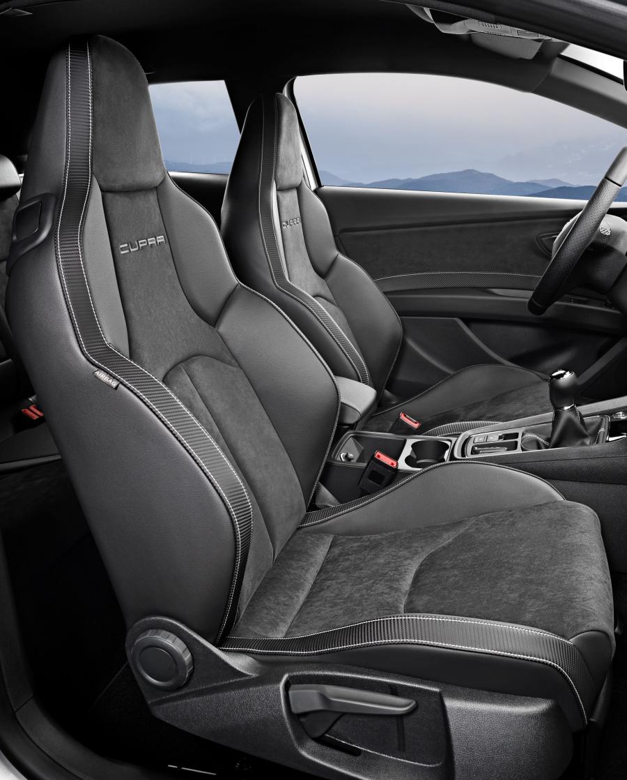 Интерьер Seat Leon SC Cupra 300 2017 года  (WW) (фото 10 из 28)